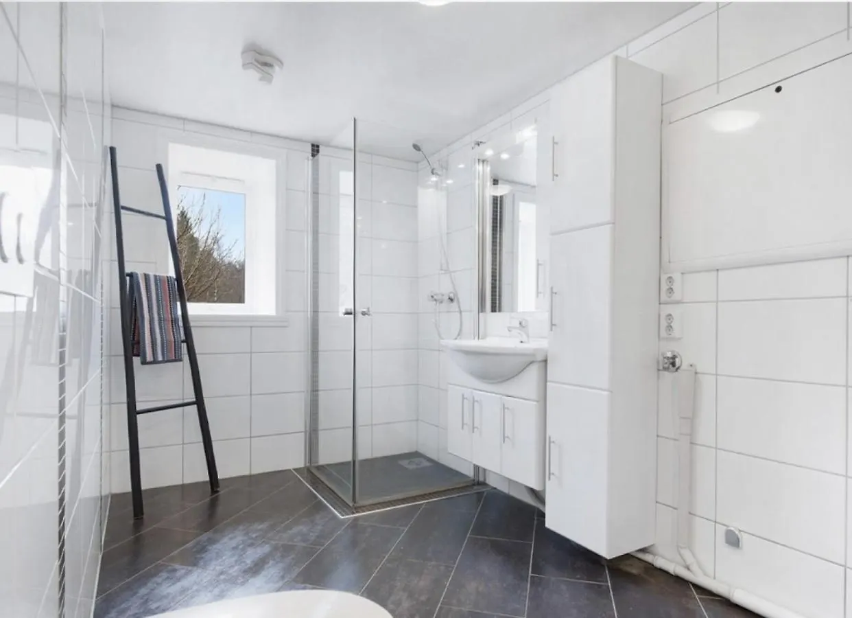 5-Bedroom Apartment In Asane, Μπέργκεν Σπίτι διακοπών
